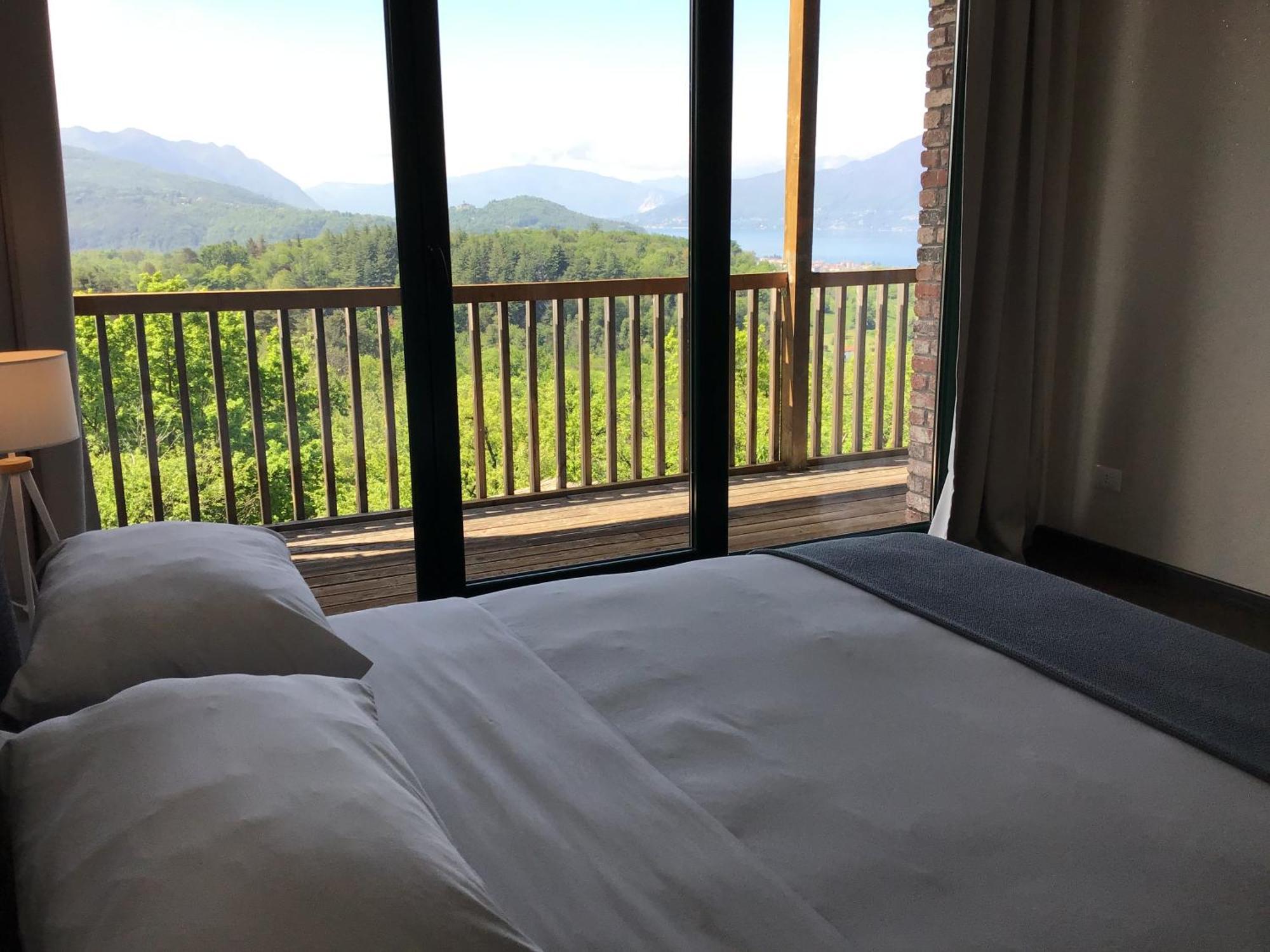 Agriturismo Voeuja Lago Maggiore Luino Exteriör bild