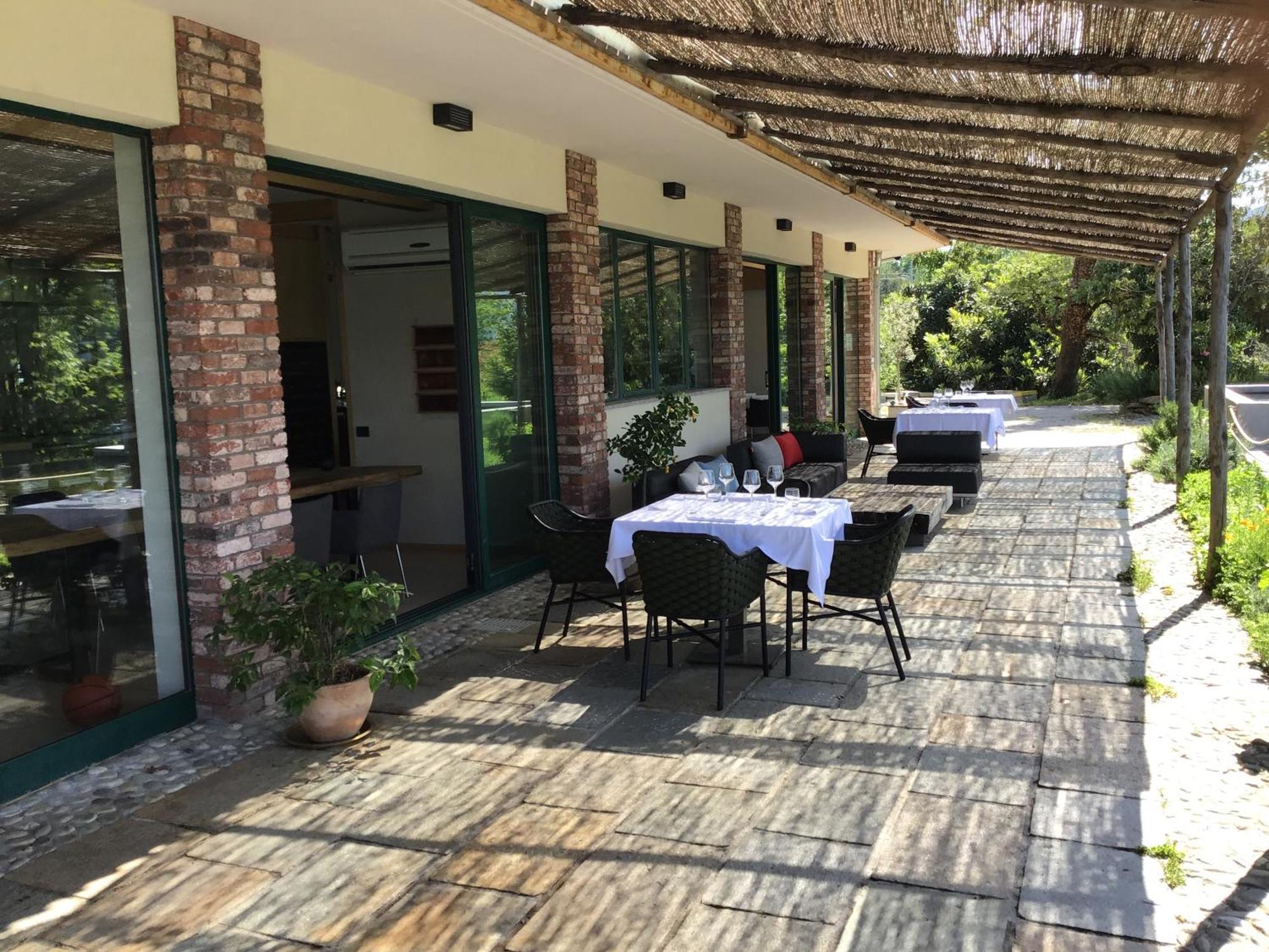Agriturismo Voeuja Lago Maggiore Luino Exteriör bild