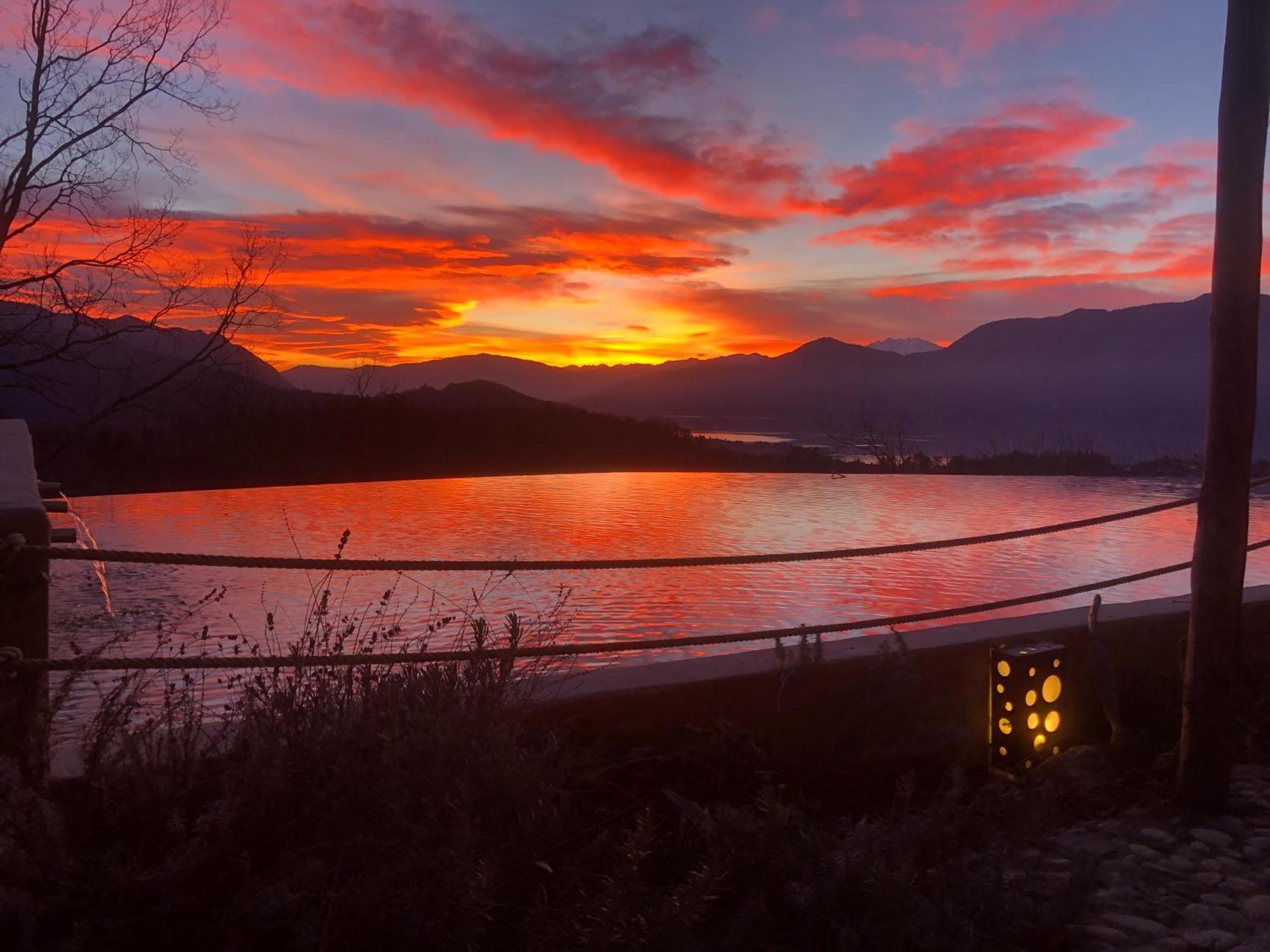 Agriturismo Voeuja Lago Maggiore Luino Exteriör bild