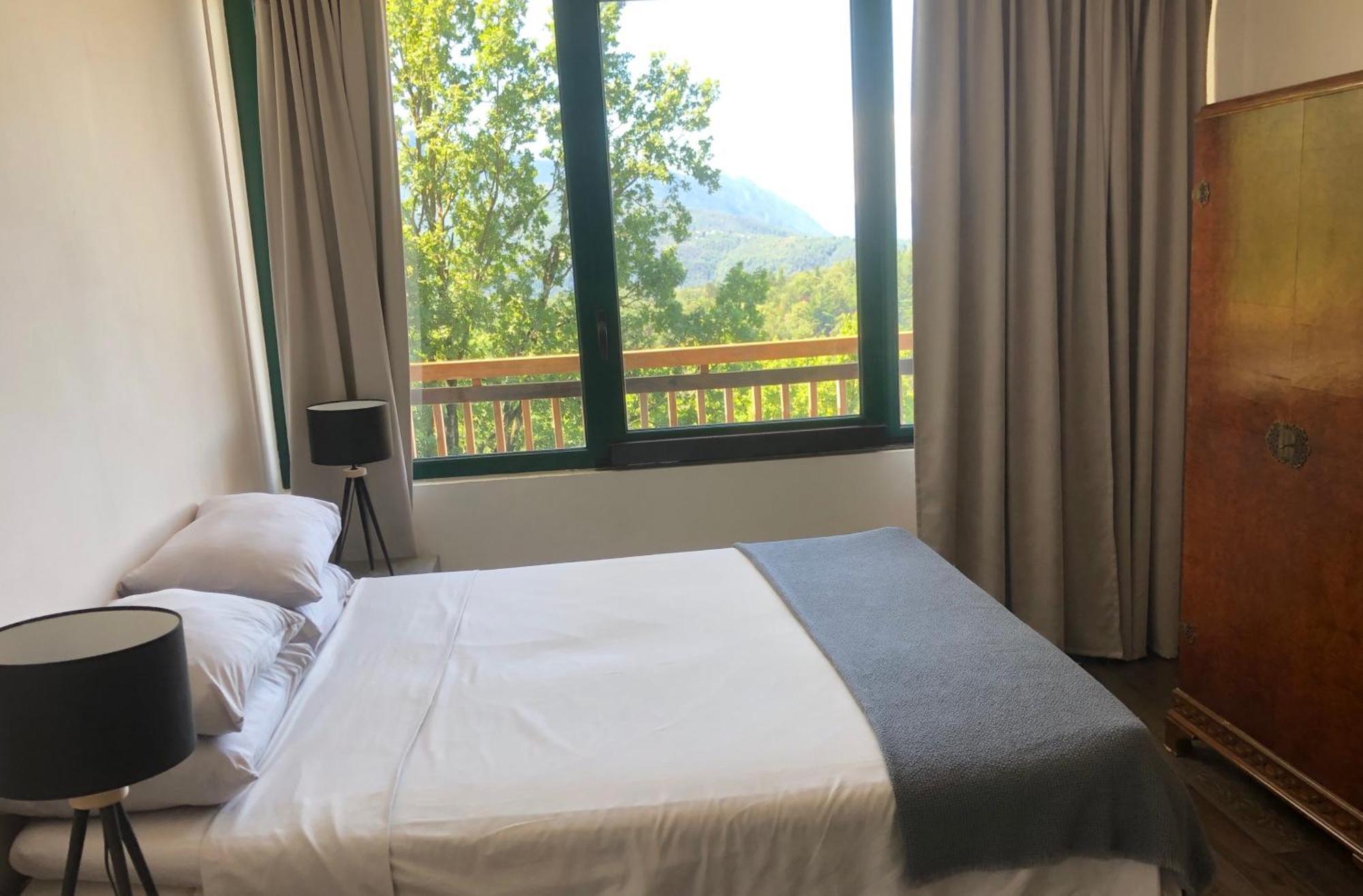 Agriturismo Voeuja Lago Maggiore Luino Exteriör bild