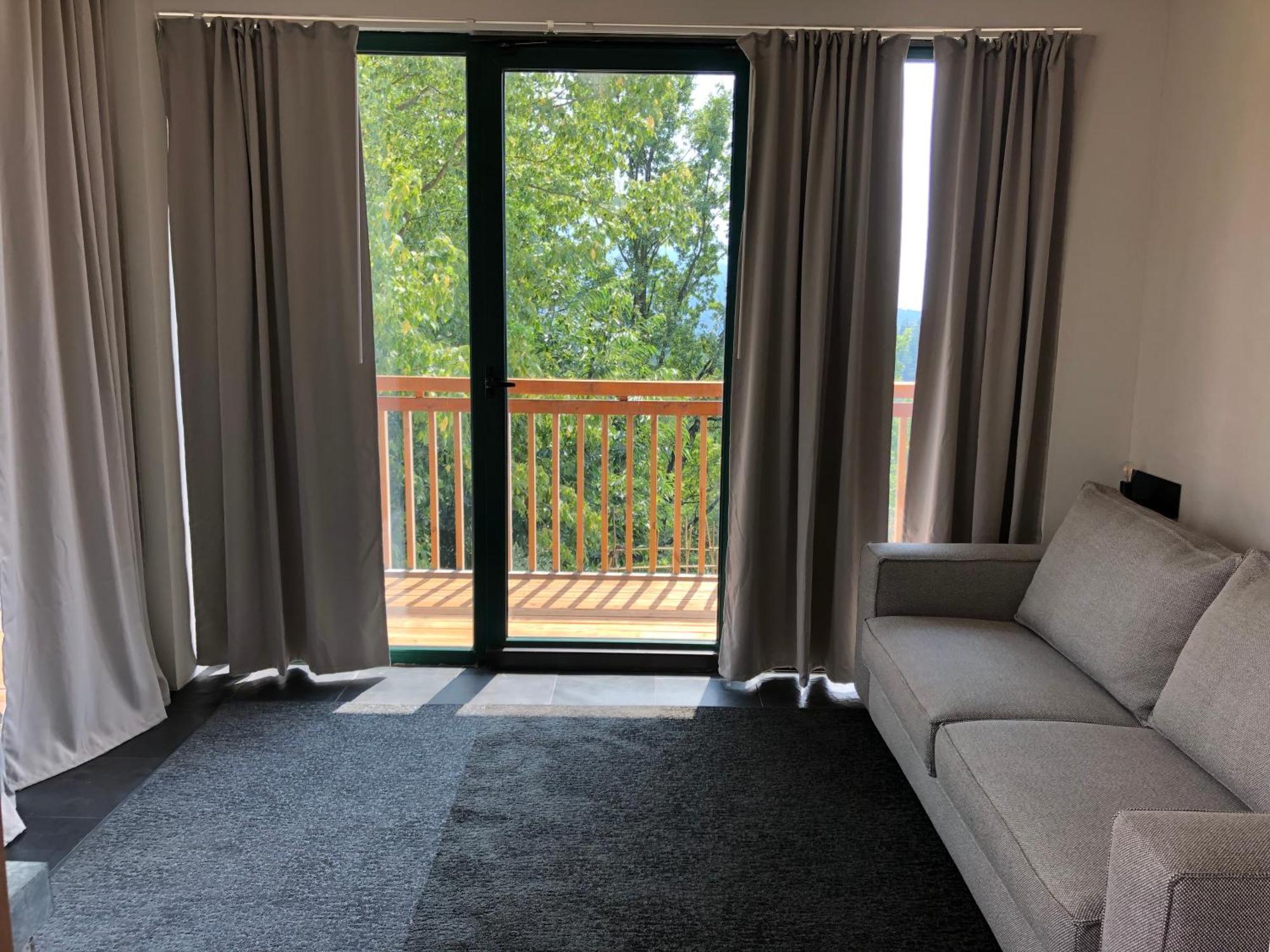 Agriturismo Voeuja Lago Maggiore Luino Exteriör bild