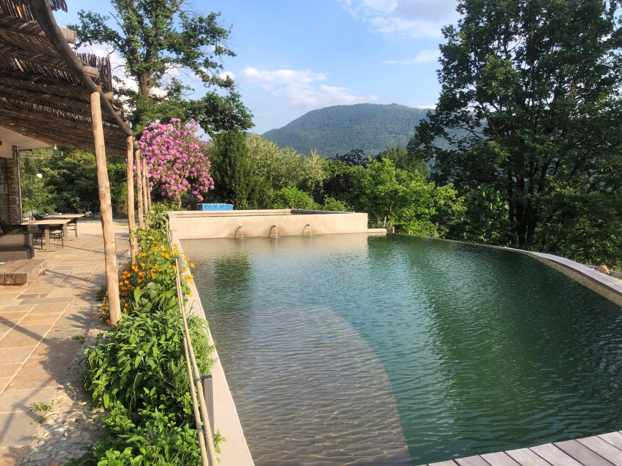 Agriturismo Voeuja Lago Maggiore Luino Exteriör bild